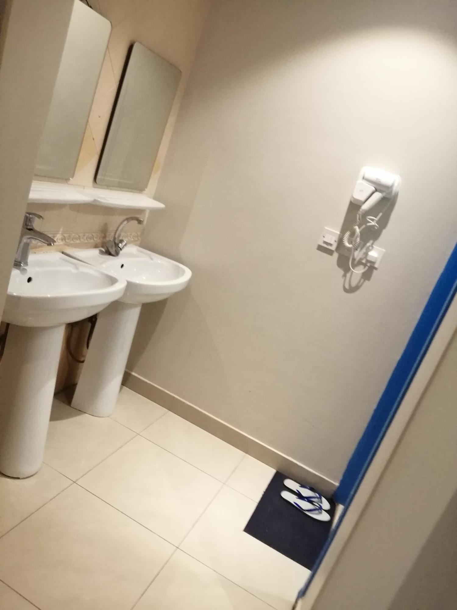 אפרטהוטל ריאד Nozol Al Toot Furnished Units חדר תמונה